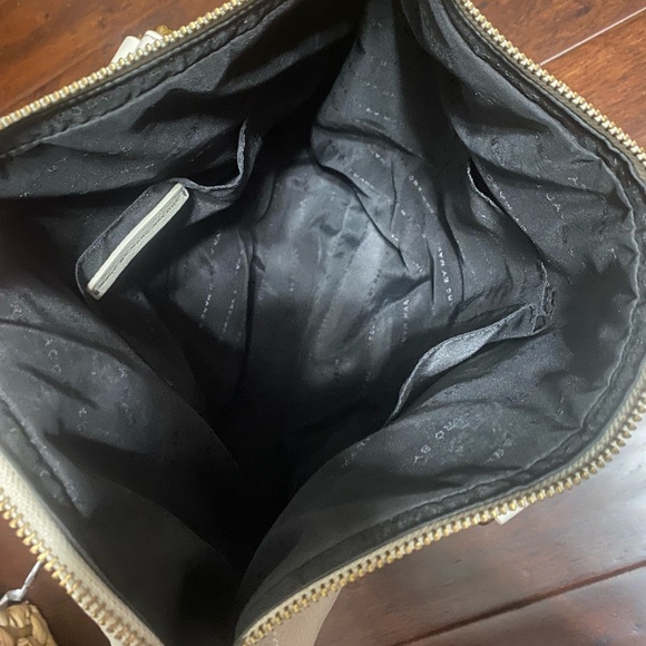 Marc by Marc Jacob’s Revolution Leather Zip Tote - Picture 8 of 13